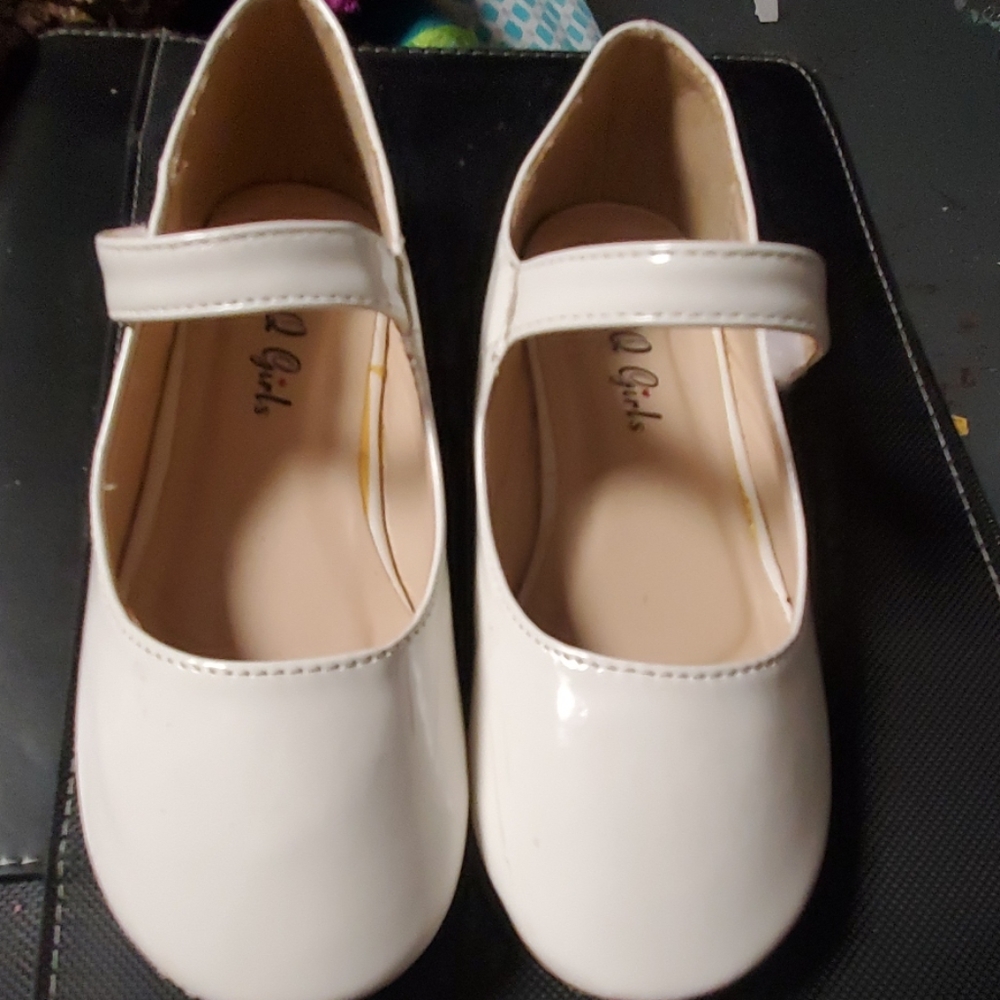 Girls dress shoes